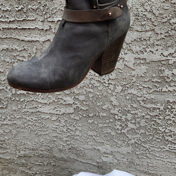 Rag & Bone Harrow Grey Suede Block Heel Booties - Picture 11 of 15